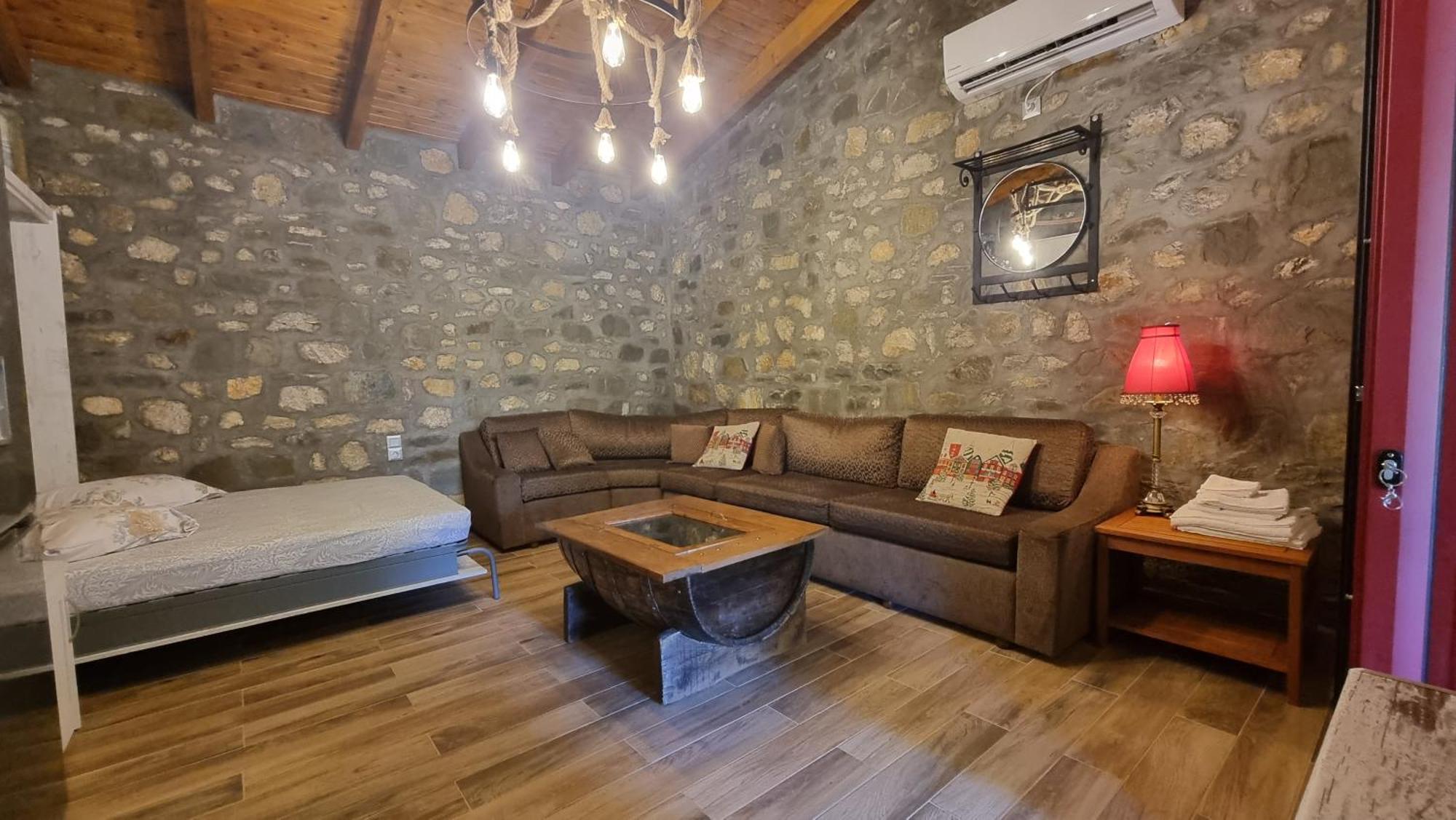 House With Big Garden And Barbeque In Nature Vourgareli Buitenkant foto